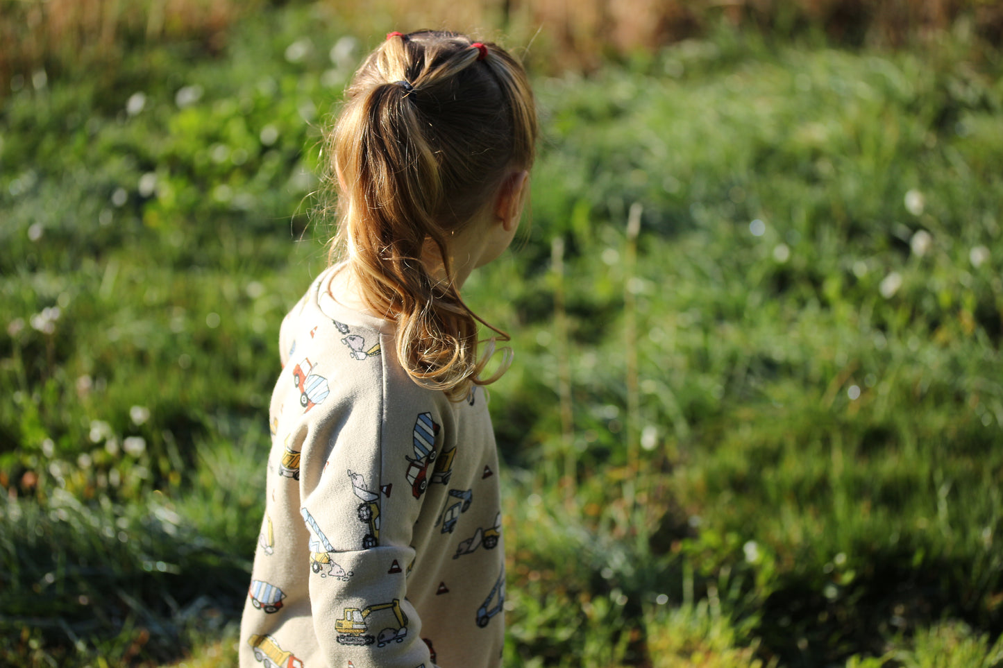 Linélo Créations sweat enfant engins chantier beige fait main France