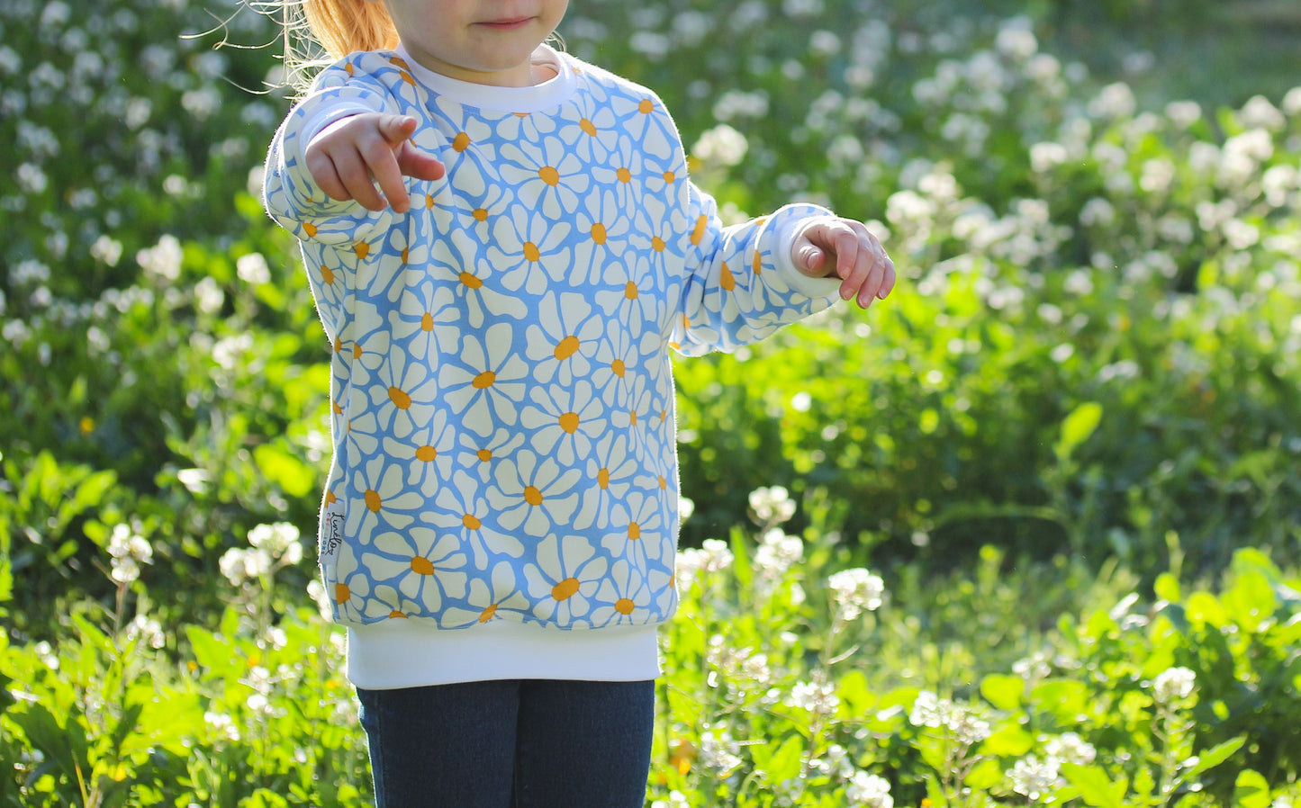 sweat_imprim_fleurs_bleues3