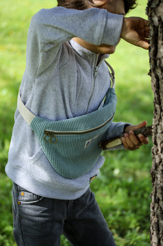 Sac banane enfant "Les copains d'abord" Velours côtelé bleu ciel