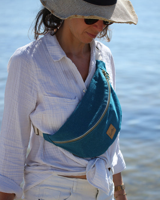 Sac banane en toile bleu paon